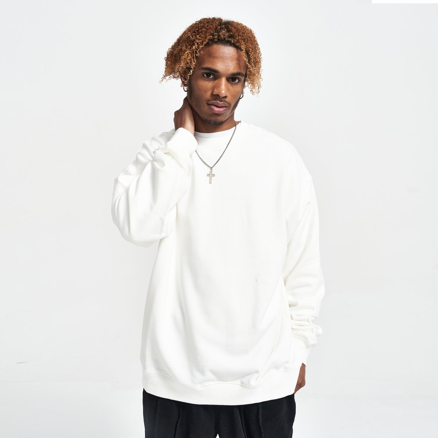 APCZ CREW NECK (OLD ENGLISH)